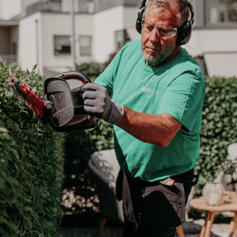 Trädgårdshjälpen Senior Alert