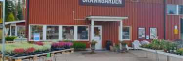 Välkomnande entré till Granngårdens butik i Ekshärad