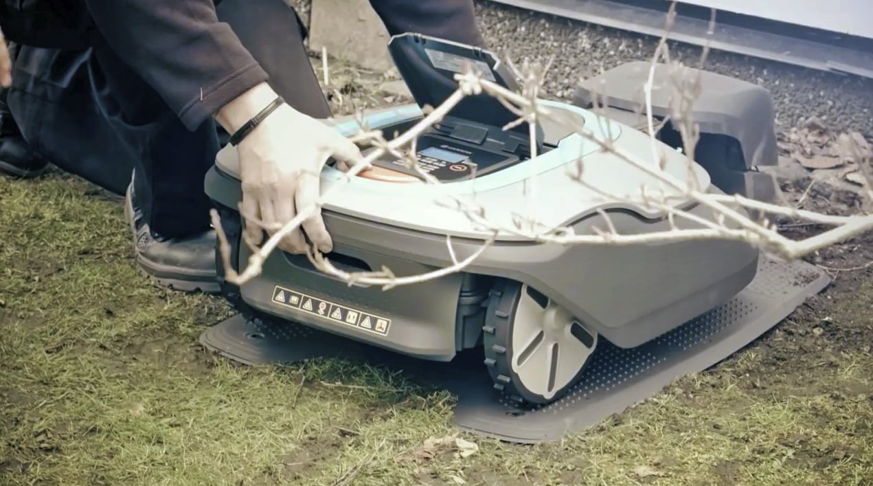 villkor och förutsättingar för installation av robotgräsklippare från granngården