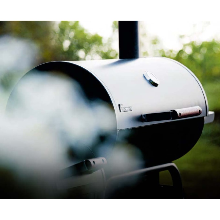 Läs mer om rökgrillar i grillguiden på granngården.se